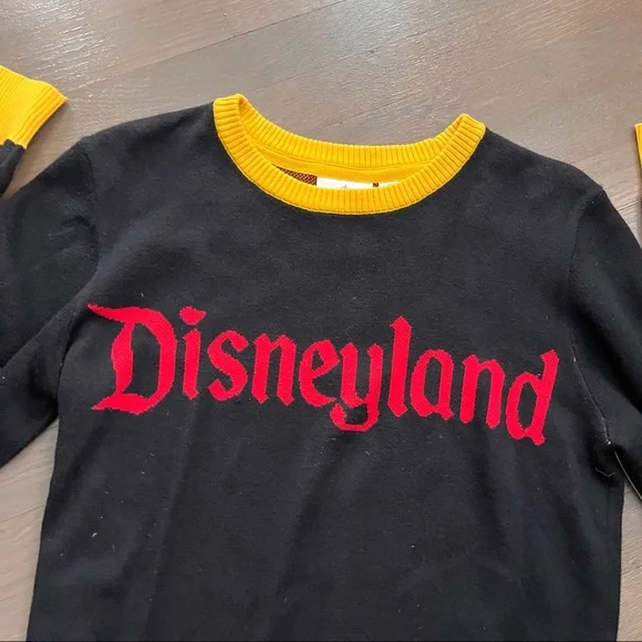 Disneyland long sleeve retro logo sweater small - Picture 2 of 5